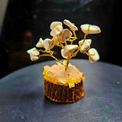 Howlite Tree